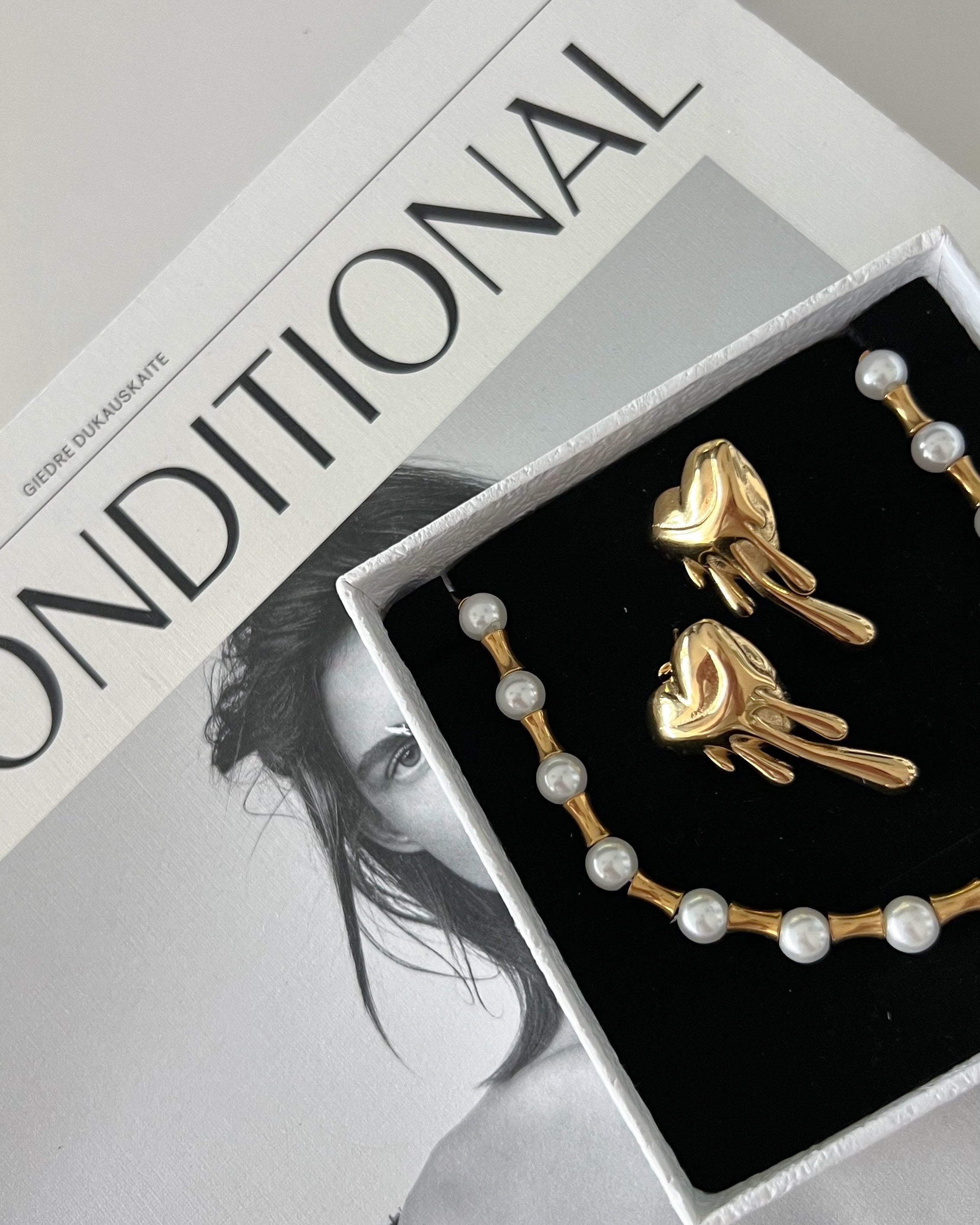 MAELIS NECKLACE